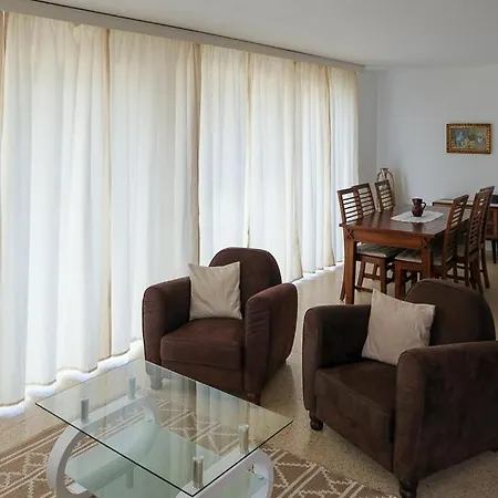 Gepflegter Bungalow Mit Meerblick * لوس رياليخوس